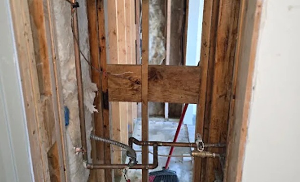 Frozen Pipe Water Removal in Klahanie, WA